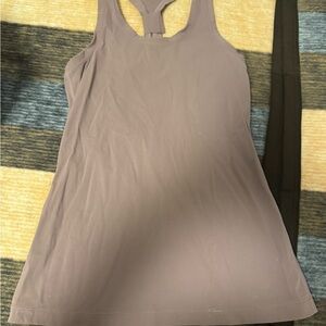 CnC Curves n Combat Boots mauve athletic tank sz M NWOT